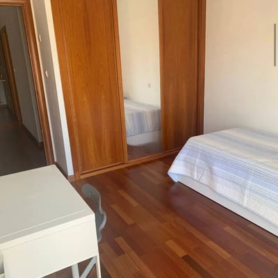 Location longue durée d’un appartement confortable de 3 chambres, 125 m², dans une résidence sécurisée, Elche, Espagne